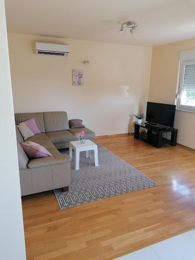 Salona Croatia Apartment Exterior photo